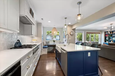 2433 Hastings Avenue, Evanston, IL 60201 - Photo 9
