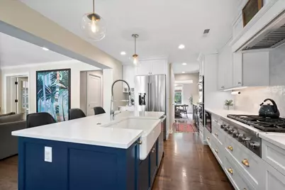 2433 Hastings Avenue, Evanston, IL 60201 - Photo 11