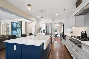 2433 Hastings Ave, Evanston, IL 60201 - Photo 11
