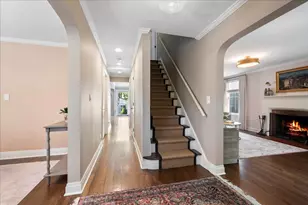 2433 Hastings Ave, Evanston, IL 60201 - Photo 3