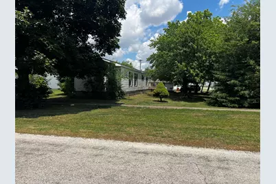 510 N Vermillion Street, Paxton, IL 60957 - Photo 3