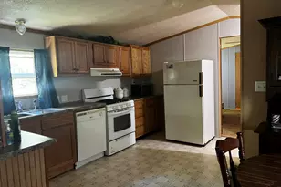510 N Vermillion St, Paxton, IL 60957 - Photo 9