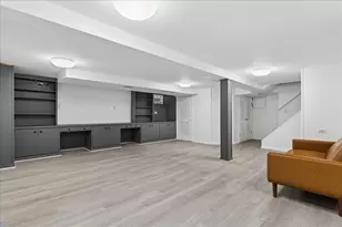 4219 Keeney St, Skokie, IL 60076 - Photo 17