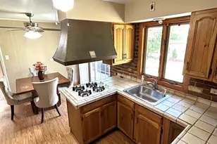 11358 S Ridgeland Ave, Worth, IL 60482 - Photo 7
