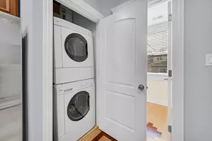 2951 N Allen St, Chicago, IL 60618 - Photo 11