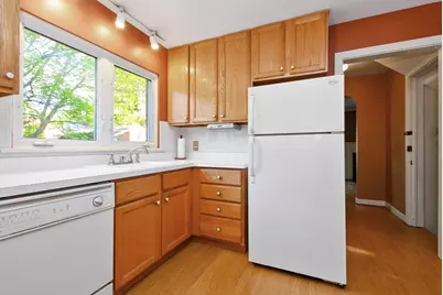 10321 S Claremont Avenue, Chicago, IL 60643 - Photo 9