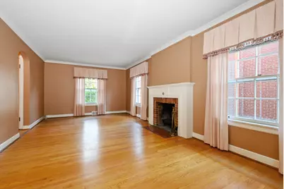 10321 S Claremont Avenue, Chicago, IL 60643 - Photo 3