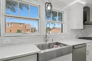3858 W 59th Pl, Chicago, IL 60629 - Photo 13