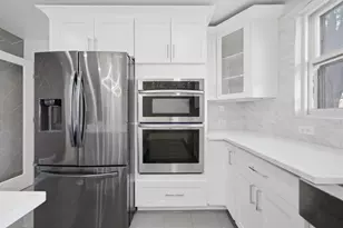 3858 W 59th Pl, Chicago, IL 60629 - Photo 11