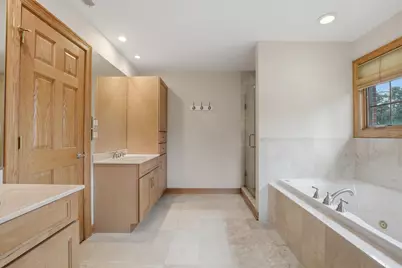 1825 S Fairview Avenue, Park Ridge, IL 60068 - Photo 23