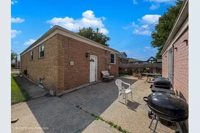 8128 S Komensky Avenue, Chicago, IL 60652 - Photo 5