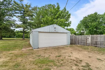 1220 N Springfield Avenue, Rockford, IL 61101 - Photo 27