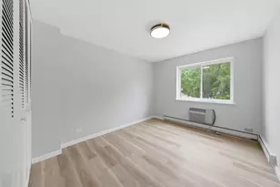2772 E 75th St, Chicago, IL 60649 - Photo 13
