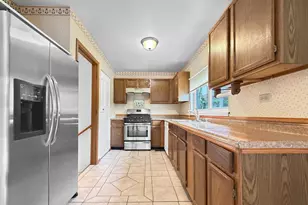 2630 Stubblefield Ct, Aurora, IL 60504 - Photo 5