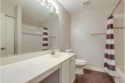 3124 Falling Waters Lane #3124, Lindenhurst, IL 60046 - Photo 19