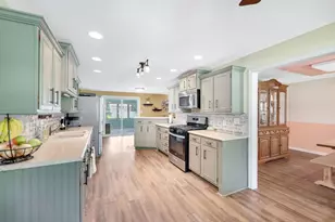 5074 Oakridge Dr, Saint Anne, IL 60964 - Photo 11