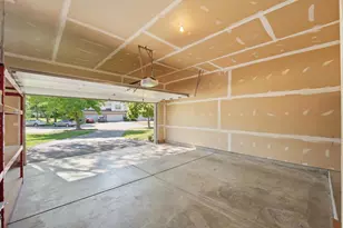 690 Littleton Trail, Elgin, IL 60120 - Photo 37