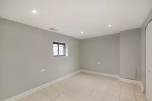 5635 W Patterson Ave, Chicago, IL 60634 - Photo 23