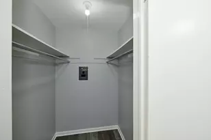 8805 Dee Rd, Des Plaines, IL 60016 - Photo 7