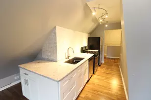 3732 N Ashland Ave, Chicago, IL 60613 - Photo 3