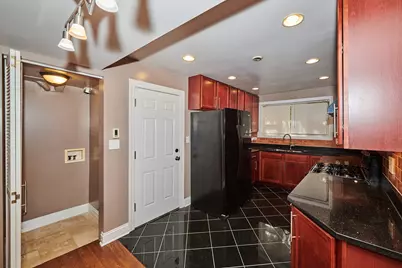 2205 W Highland Avenue #1N, Chicago, IL 60659 - Photo 9