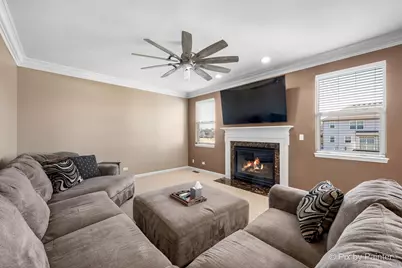 748 Cashmere Lane, Elgin, IL 60124 - Photo 17