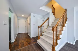 1696 Darwin Ct, Wheaton, IL 60189 - Photo 3