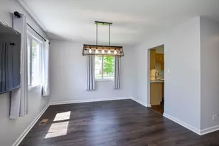 1696 Darwin Ct, Wheaton, IL 60189 - Photo 9
