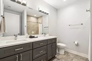 236 S Racine Ave, Chicago, IL 60607 - Photo 13