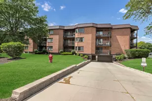 6425 Clarendon Hills Rd, Willowbrook, IL 60527 - Photo 21