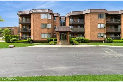 6425 Clarendon Hills Road #311, Willowbrook, IL 60527 - Photo 1