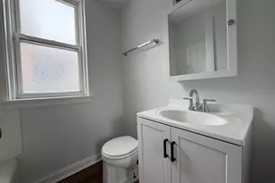 3727 N Pine Grove Ave, Chicago, IL 60613 - Photo 9