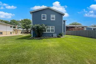 706 N Lawler Ave, Addison, IL 60101 - Photo 25