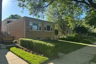 6034 N Bernard St, Chicago, IL 60659 - Photo 1