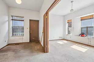 1047 W Leland Ave, Chicago, IL 60640 - Photo 5