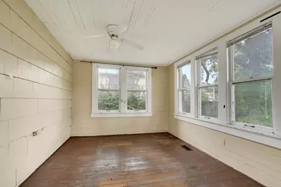 1408 E Washington Street, Joliet, IL 60433 - Photo 11