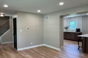 2229 Woodland Cir, Naperville, IL 60565 - Photo 5
