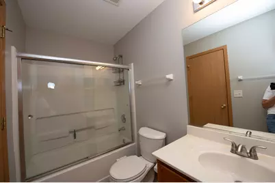 2231 Flagstone Lane, Carpentersville, IL 60110 - Photo 15