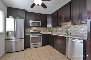 9550 Potter Rd, Des Plaines, IL 60016 - Photo 7