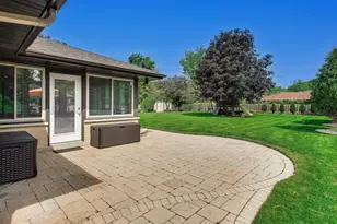 16 S Wildwood Dr, Prospect Heights, IL 60070 - Photo 51