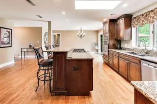 16 S Wildwood Dr, Prospect Heights, IL 60070 - Photo 13