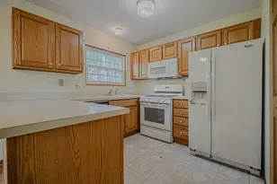 431 Ascot Ln, Streamwood, IL 60107 - Photo 11