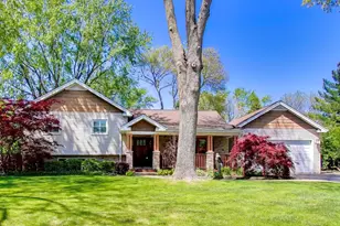 15352 W Cherrywood Ln, Libertyville, IL 60048 - Photo 1