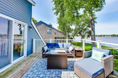 3923 E Lake Shore Drive, Wonder Lake, IL 60097 - Photo 29