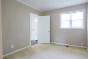 1595 Highland Blvd, Hoffman Estates, IL 60169 - Photo 11