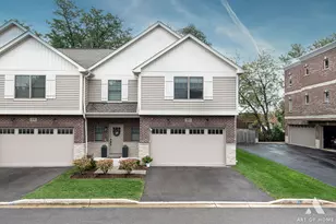 407 W Pierce Rd, Itasca, IL 60143 - Photo 1