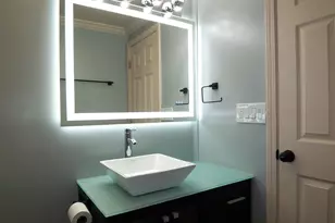 2020 Berkshire Cir, Carpentersville, IL 60110 - Photo 21