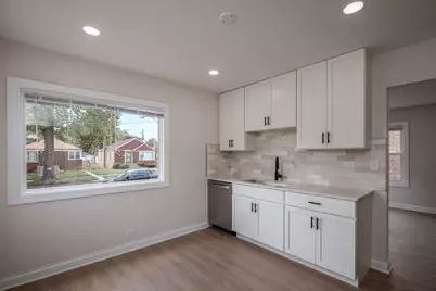 12915 S Parnell Avenue, Chicago, IL 60628 - Photo 5