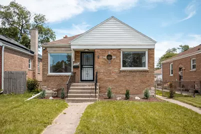 12915 S Parnell Avenue, Chicago, IL 60628 - Photo 1