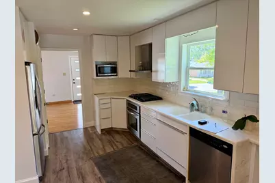 700 McCarthy Street, Lemont, IL 60439 - Photo 7